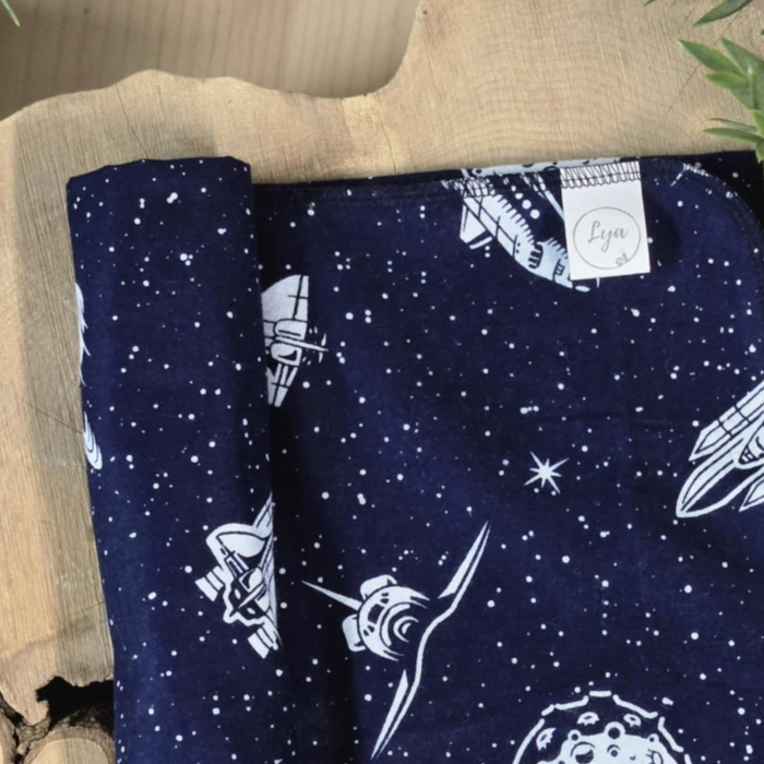 COUVERTURE EN FLANELLE | Vaisseau spatiale - prêt à partir