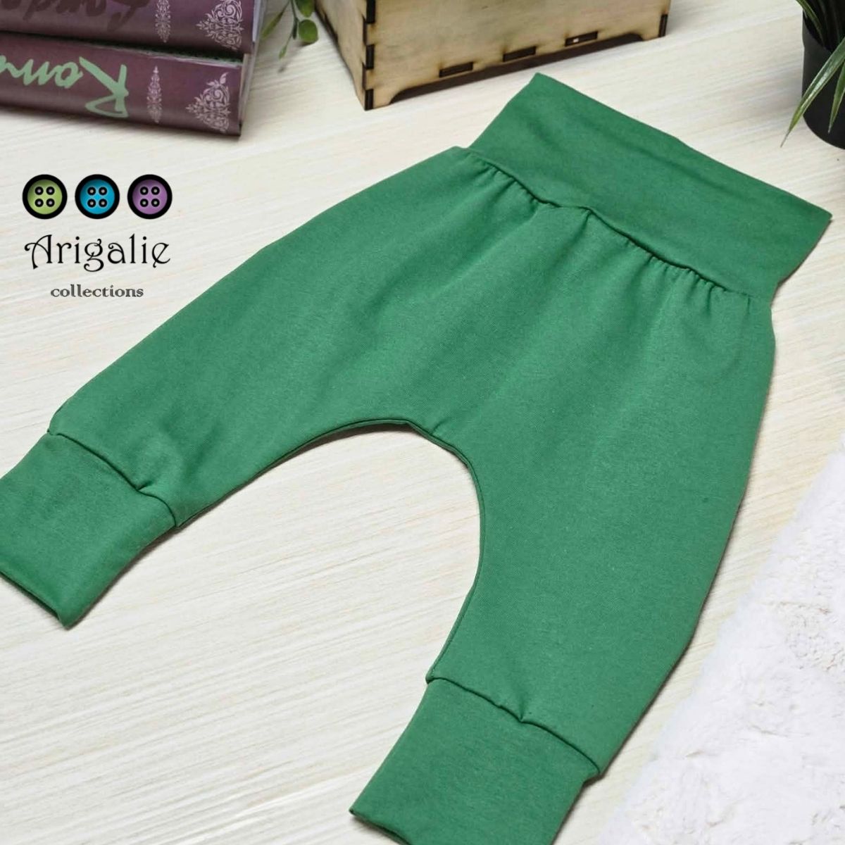 PANTALON ÉVOLUTIF UNI | ARIGALIE - Coin stylé - Prêt à partir