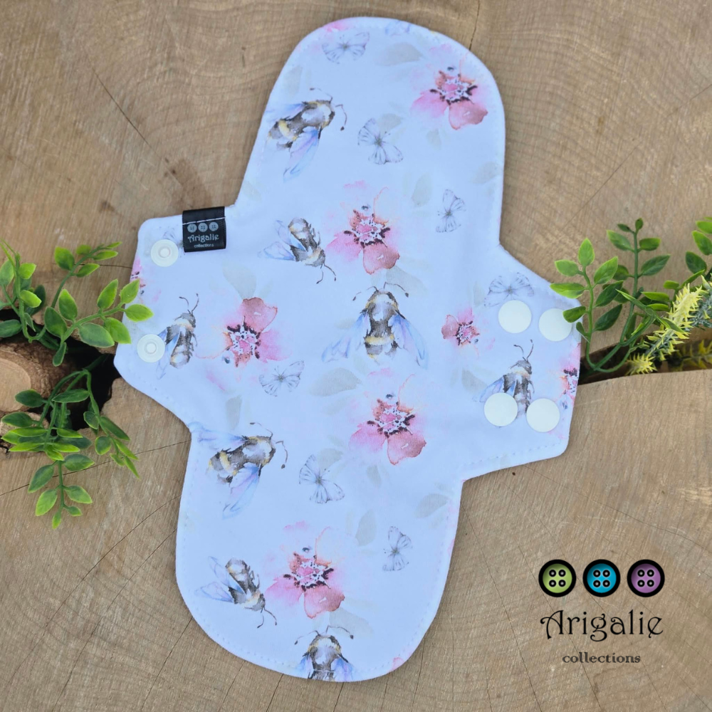SERVIETTE HYGIÉNIQUE LAVABLE | Pour maman | ARIGALIE - Prête à partir