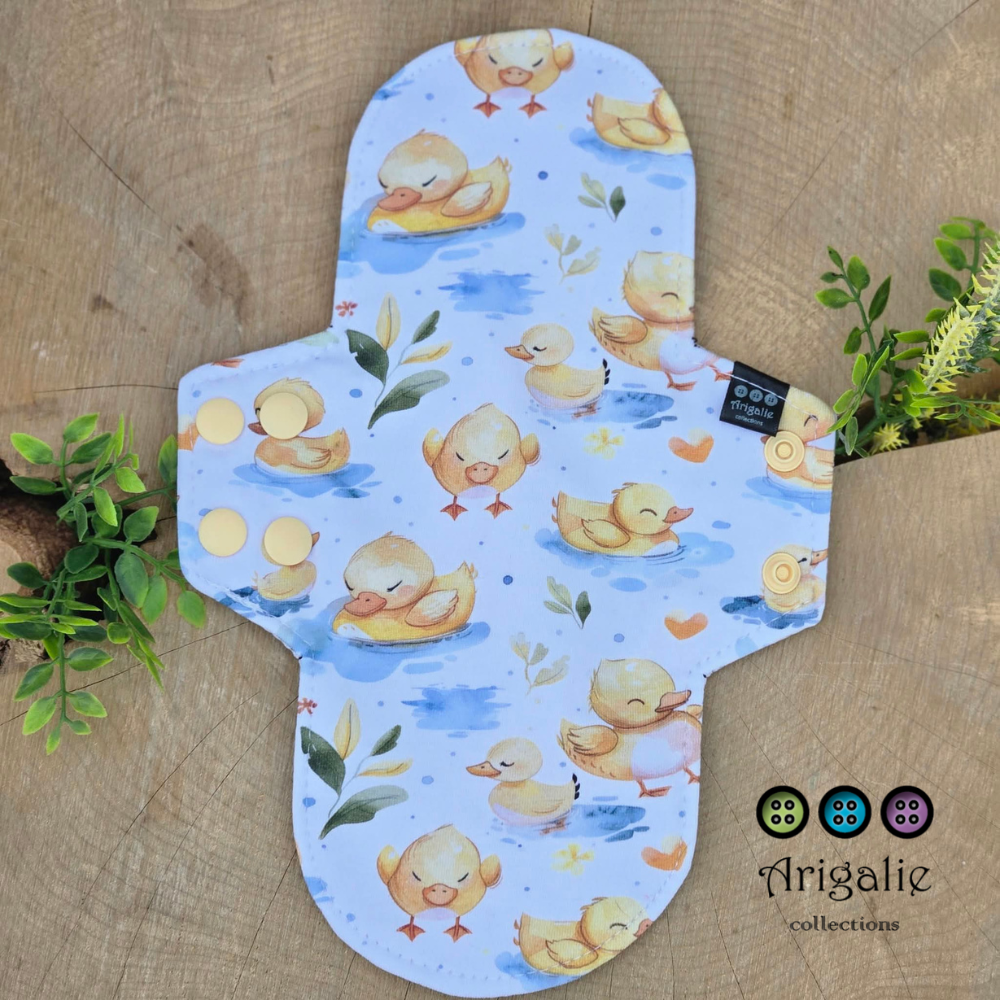 SERVIETTE HYGIÉNIQUE LAVABLE | Pour maman | ARIGALIE - Prête à partir