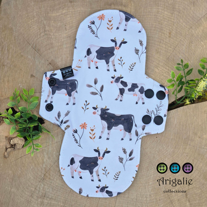 SERVIETTE HYGIÉNIQUE LAVABLE | Pour maman | ARIGALIE - Prête à partir