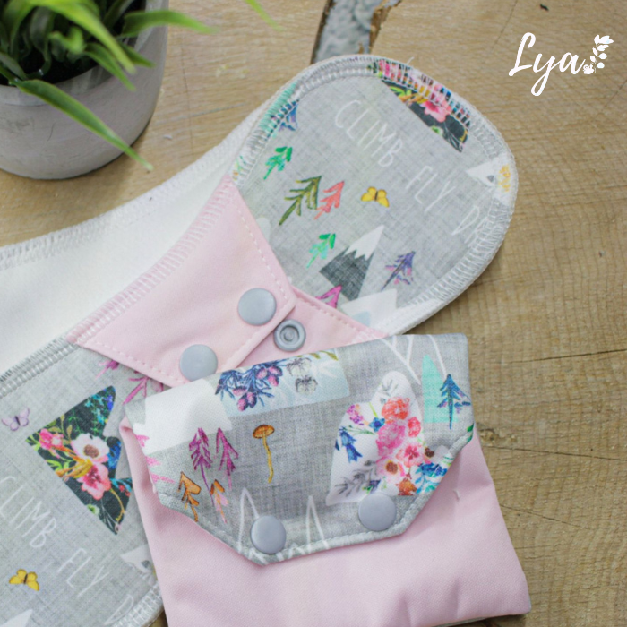 SERVIETTE HYGIÉNIQUE LAVABLE | Pour maman | LYA - sur commande