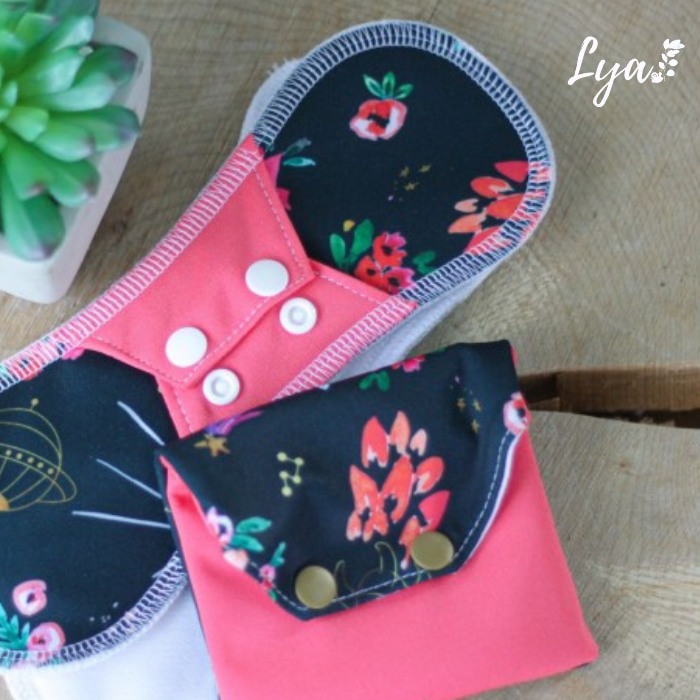 SERVIETTE HYGIÉNIQUE LAVABLE | Pour maman | LYA - sur commande