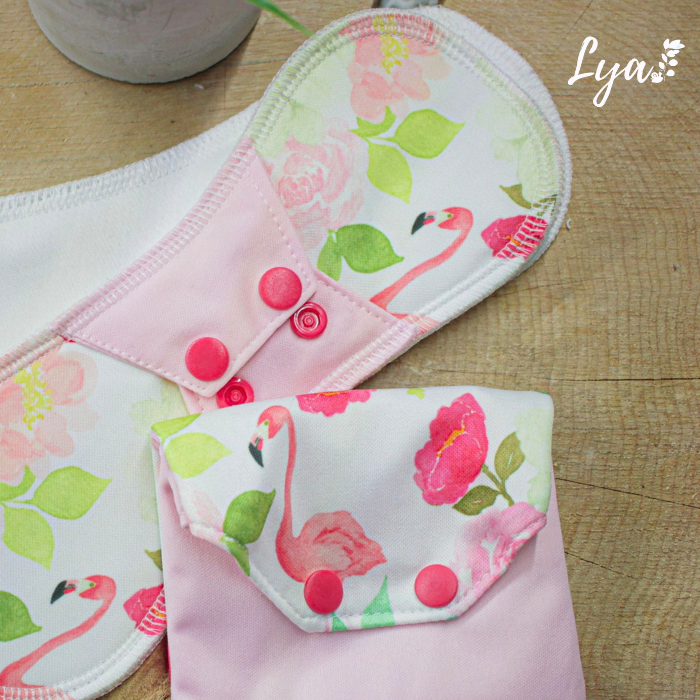 SERVIETTE HYGIÉNIQUE LAVABLE | Pour maman | LYA - sur commande