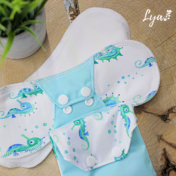 SERVIETTE HYGIÉNIQUE LAVABLE | Pour maman | LYA - sur commande
