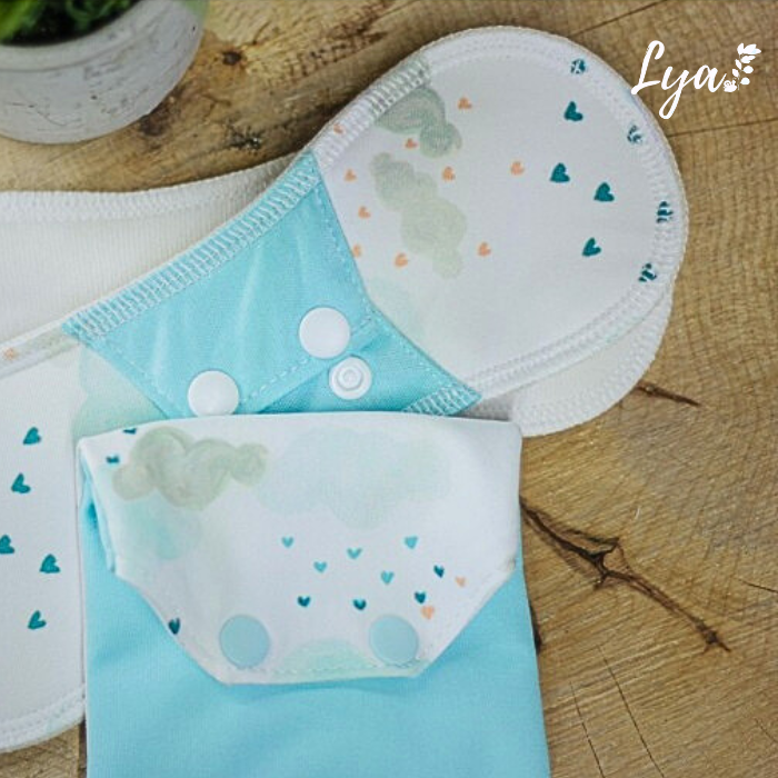 SERVIETTE HYGIÉNIQUE LAVABLE | Pour maman | LYA - sur commande